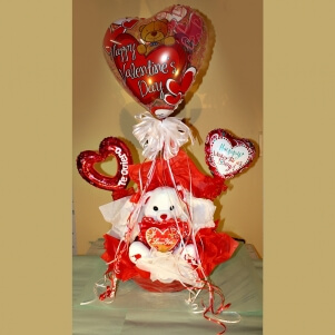 Image of Medium basket of love with balloons