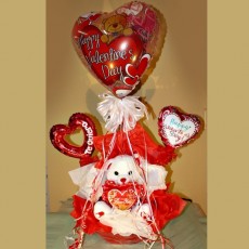 Imagen de Canasta de amor con globos mediana